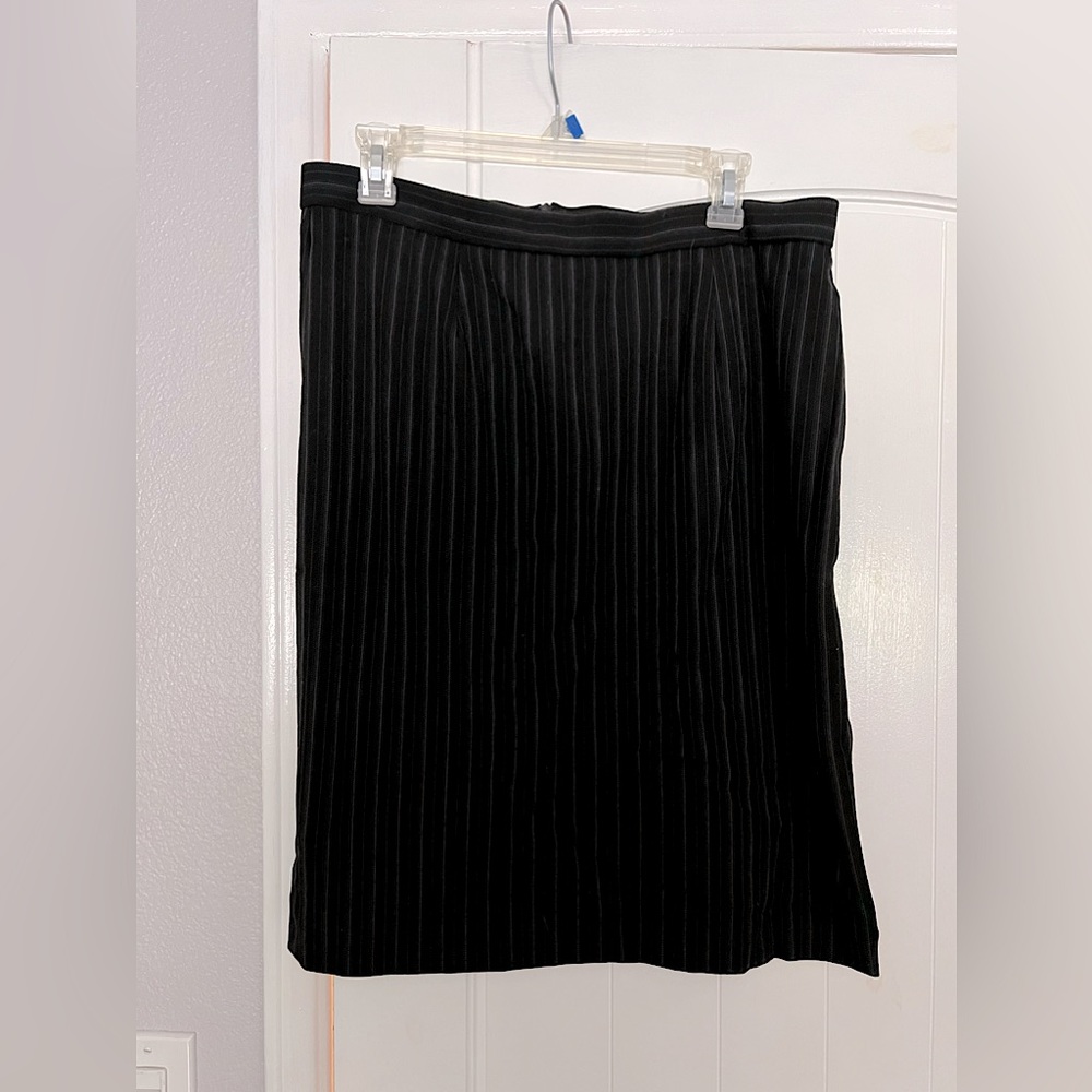 Pin stripped black knee length skirt